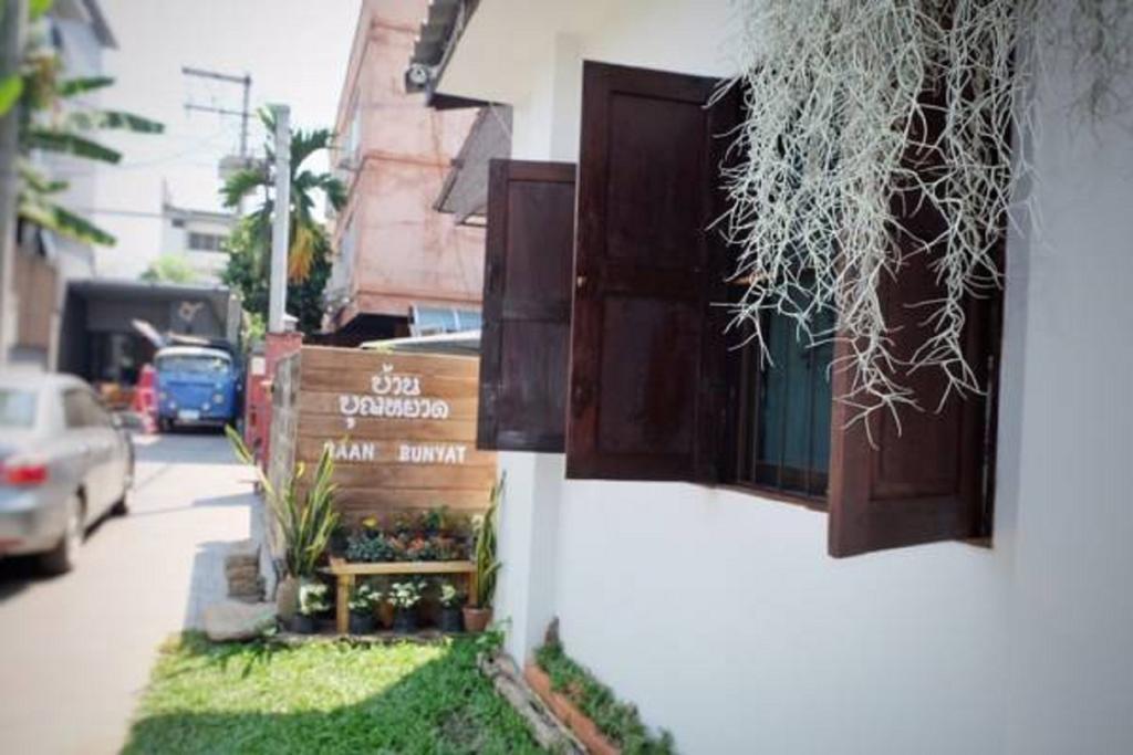Baan Bunyat Hotel Chiang Mai Luaran gambar